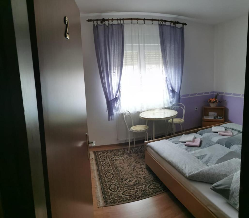 Gacka Rooms Vrhovine Εξωτερικό φωτογραφία