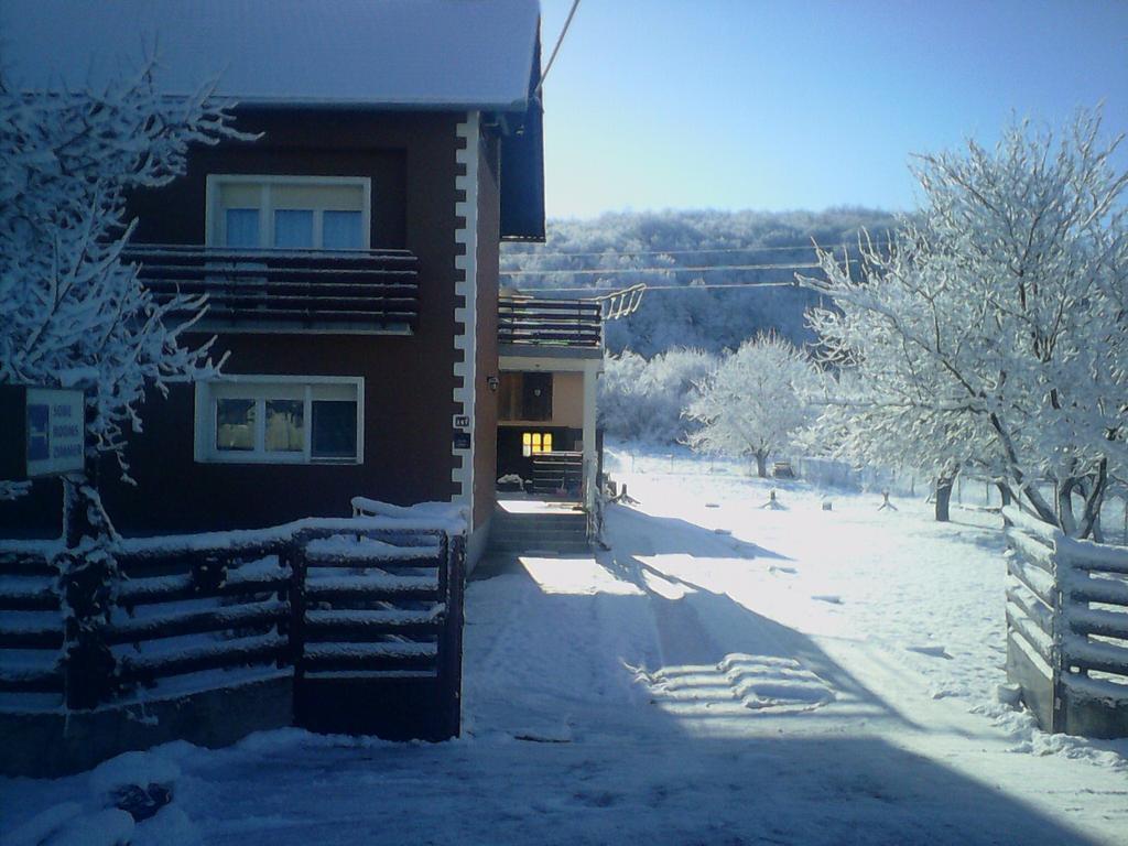 Gacka Rooms Vrhovine Δωμάτιο φωτογραφία