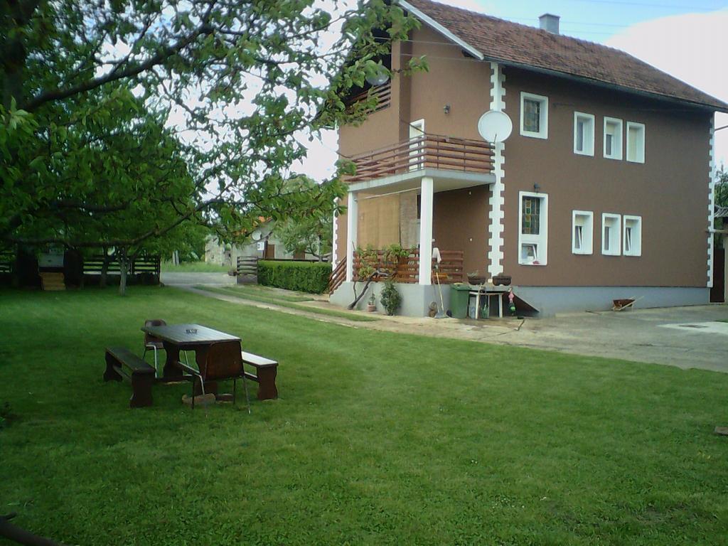 Gacka Rooms Vrhovine Δωμάτιο φωτογραφία