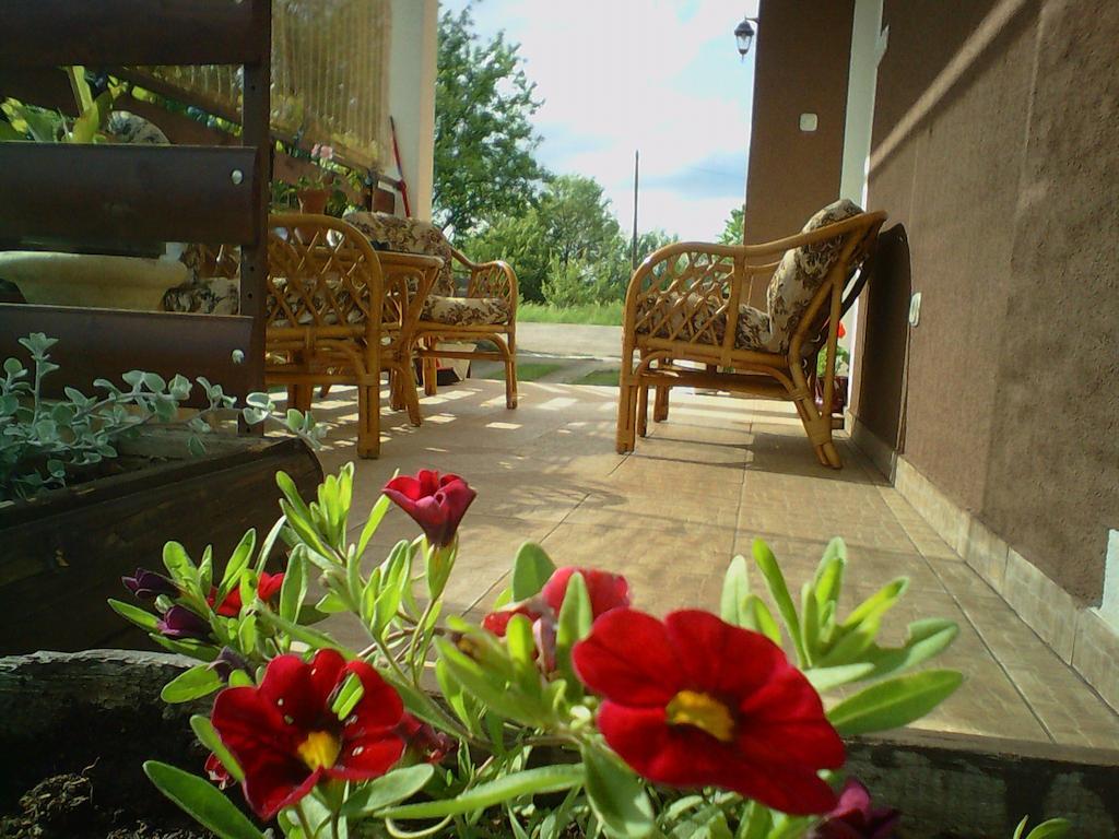 Gacka Rooms Vrhovine Εξωτερικό φωτογραφία