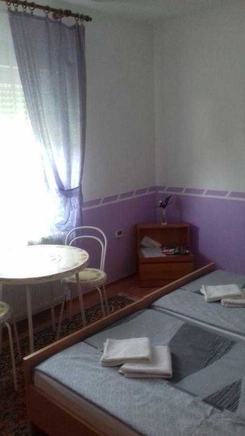 Gacka Rooms Vrhovine Εξωτερικό φωτογραφία